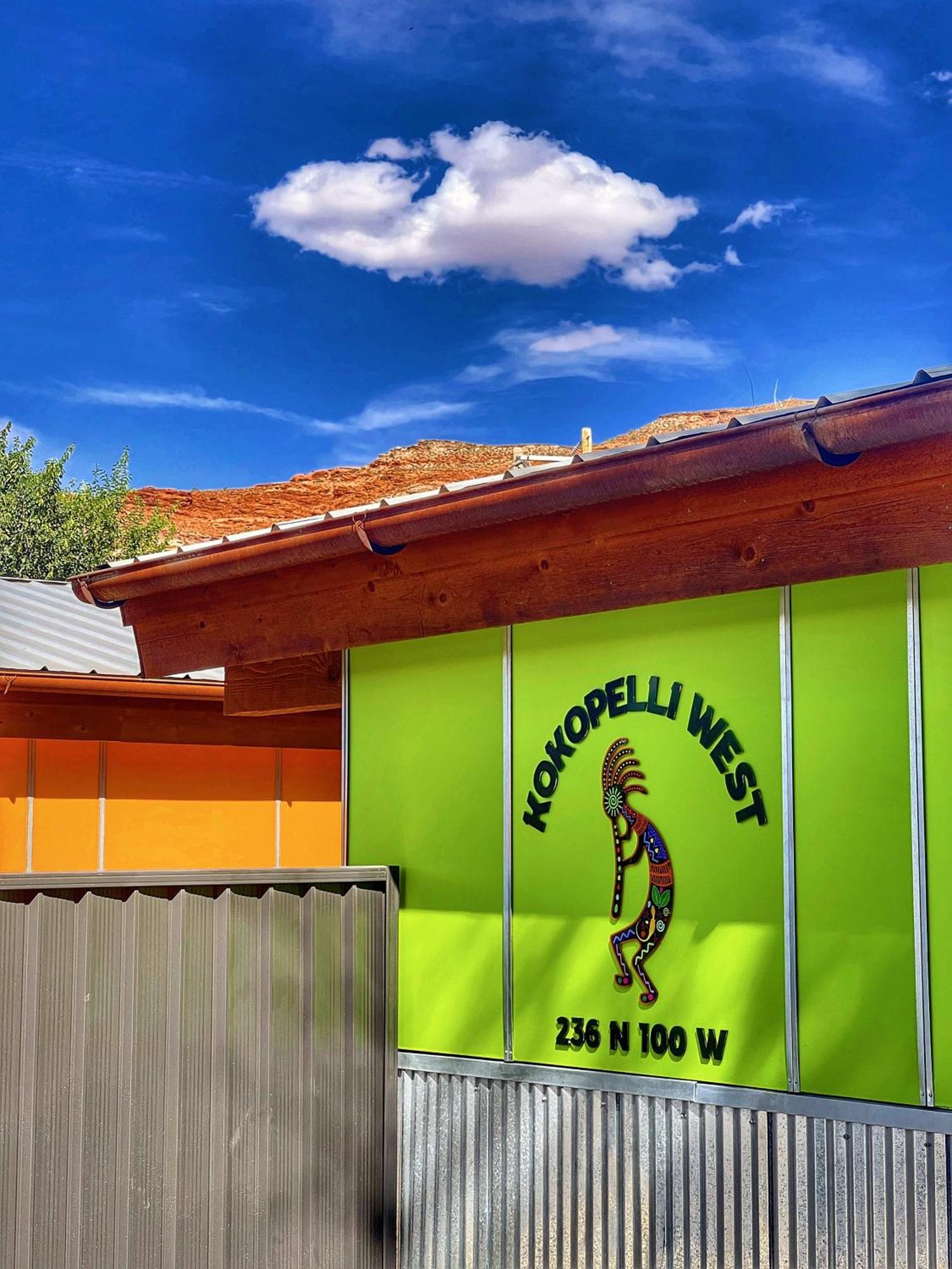 Downtown Kokopelli West 6 - Newly Remodeled Stylish Studio Moab Bagian luar foto